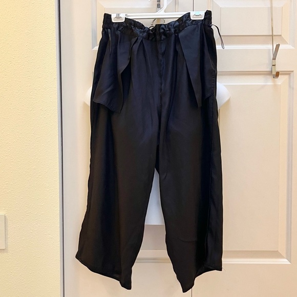 Calvin Klein high rise wide leg pull on pants - Picture 7 of 11